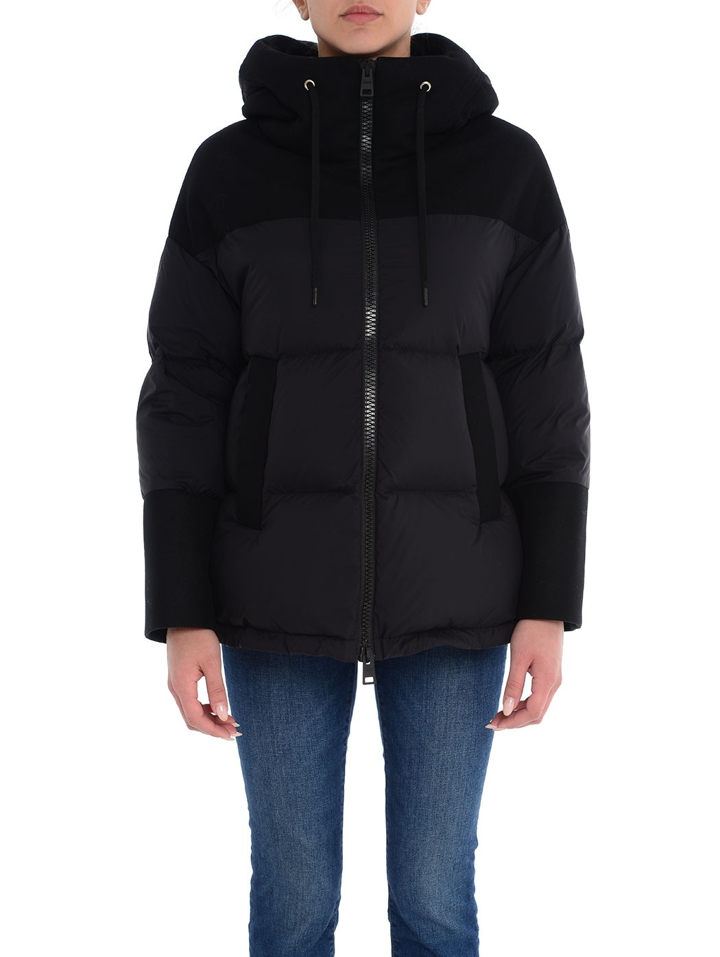  down jackets,removable hoods,WOMEN DOWN JACKETS,MONCLER PADDED JACKETS,WOOLRICH ARCTIC PARKA,HERNO DOWN JACKETS  HERNO PI001538-39601
